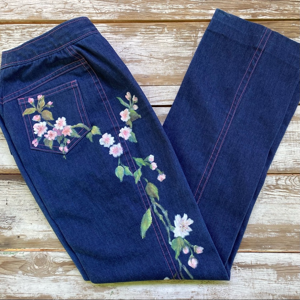 Vintage 80s jeans, blue denim with pink stitching pink flowers, waist 21”